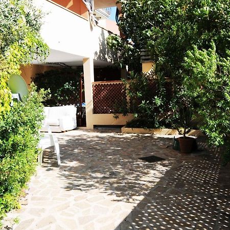 B&B Casa Derosas Golfo Aranci Εξωτερικό φωτογραφία